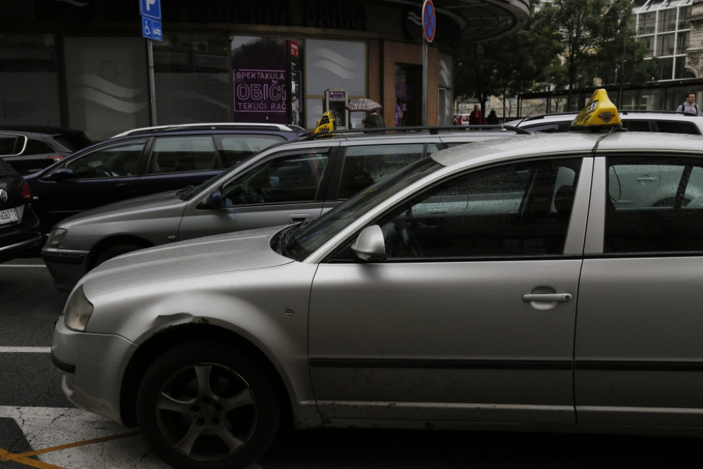 Poslanik preminuo u taksiju: Žalio se na mučninu, vozilo odvezeno na detaljnu pretragu