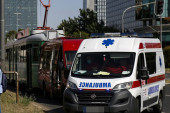 Tramvaj udario devojku na Novom Beogradu!