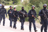 Priština napravila crnu listu Srba: Policija tzv. države Kosovo uručuje pozive (VIDEO)