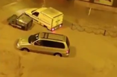 Potop u Španiji: Za samo pola sata palo 50 litara kiše, bujica nosila automobile (VIDEO)