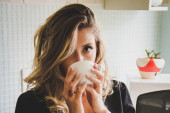 Zdrave zamene omiljenog napitka: Umesto kafe popijte čaj ili smuti