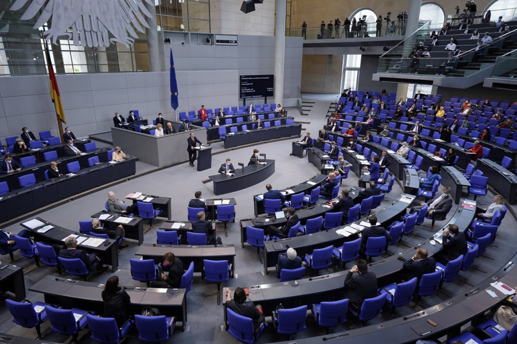 Bundestag odlučuje, javnost na nogama: Nemačka razmatra uvođenje obavezne vakcinacije!