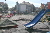 Gradonačelnik nakon nesreće u Zemunu: Oko dečijeg igrališta će biti postavljeni ležeći policajci