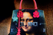 Žene obožavaju Luj Viton torbe: Evo kako da razlikujete original