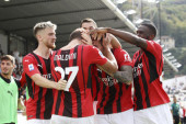 Kakva lepa priča, treća generacija Maldinija igra za Milan, najmlađi debi ukrasio golom (VIDEO)