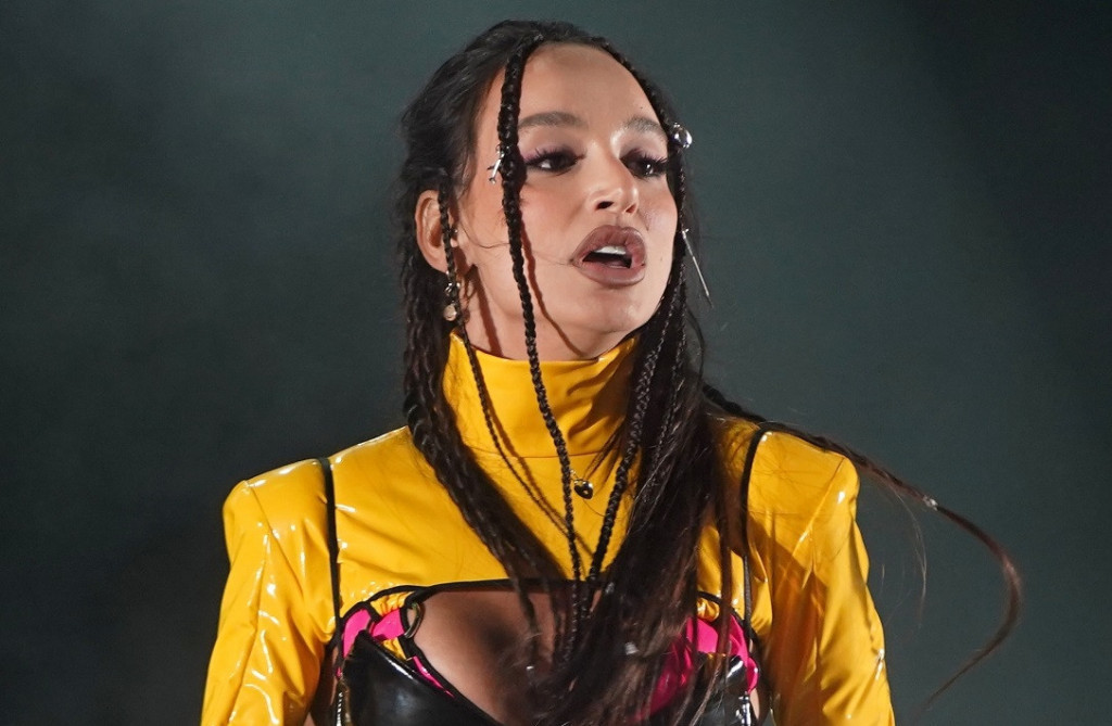 Evo kako Đedović izgleda posle zahvata: Oglasio se s infuzije! (FOTO)