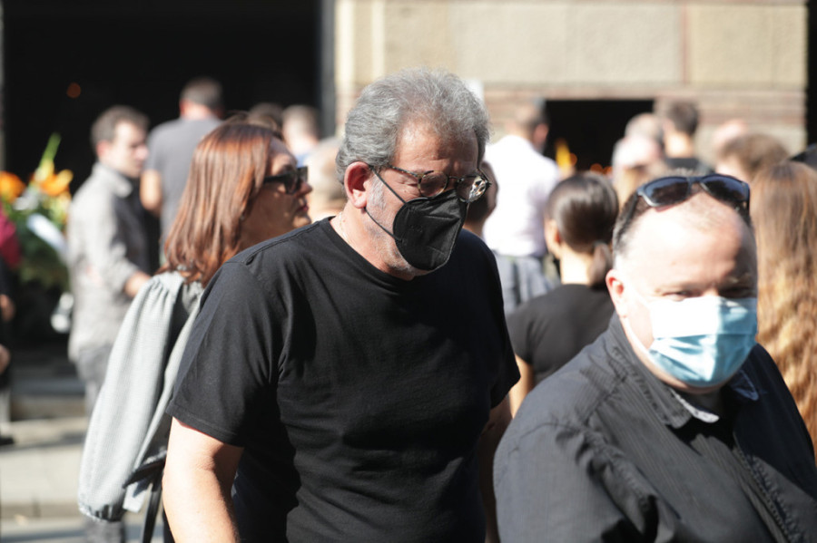 Sahrana Nenada Nenadovića: Oproštaj od glumca koga ćemo pamtiti po osmehu (FOTO/VIDEO)