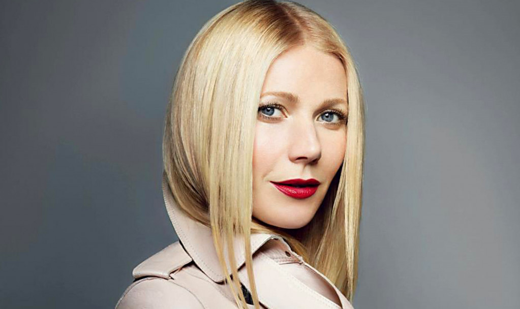 Zbog njenih grudi će se sve svesti na se*s: Slavna glumica besna na Sidni Svini (FOTO)