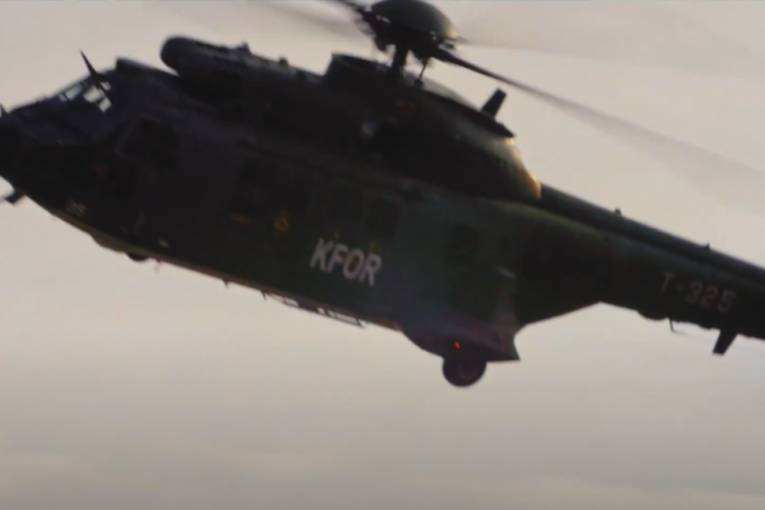 Helikopteri KFOR-a  nadleću sever Kosmeta