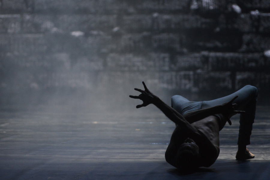 Tetovaža Vladimira Putina i eksplozivni „Bolero“: Ovacije za Sergeja Polunjina u Narodnom pozorištu (FOTO)