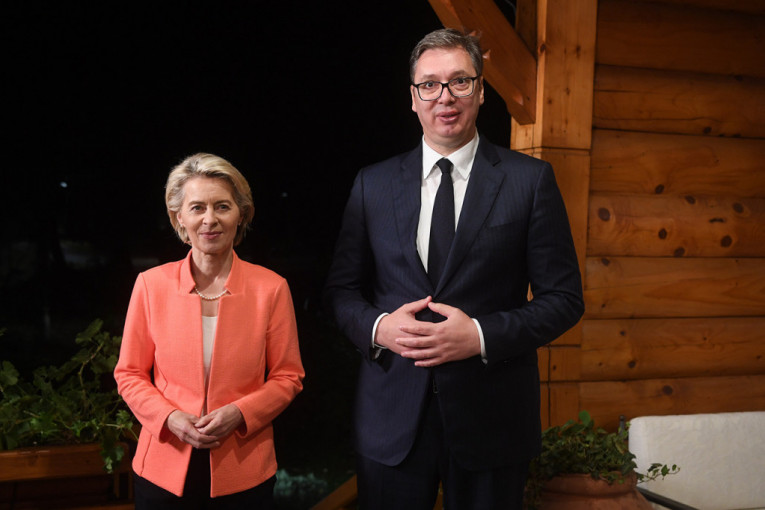 Vučić sutra sa Fon der Lajen: Predsednik gošću dočekuje na niškom aerodromu