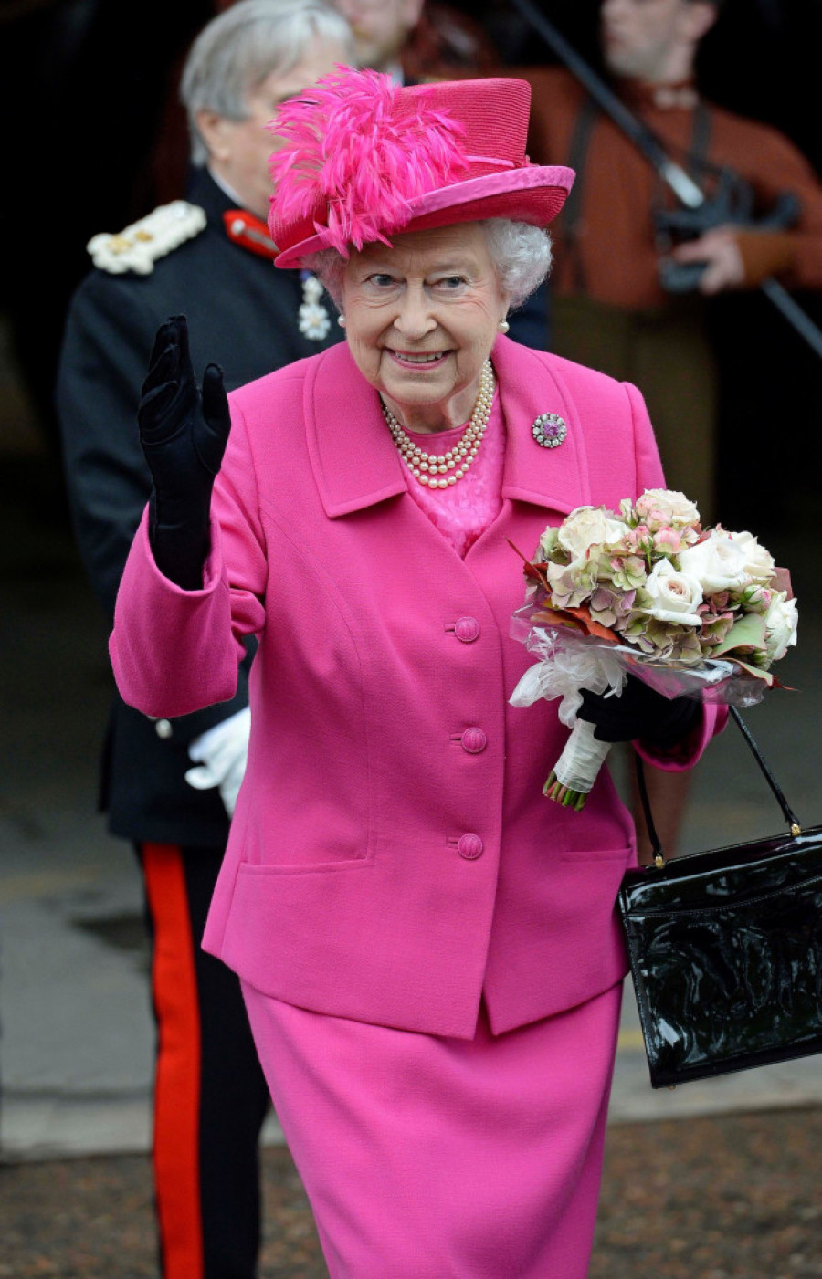 Kraljica svakog Božića osoblju daje isti poklon - puding i čestitku