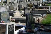 Bizaran biznis u Beogradu: Prodaju grobna mesta svojih predaka za basnoslovne cifre iako je to zakonom zabranjeno