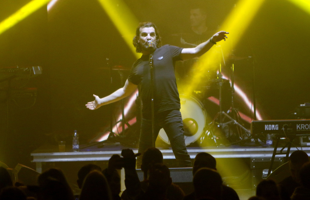 "Neću da komentarišem svaku šušu": Aca Lukas bez dlake na jeziku, opleo po kolegama, "Grandu" i suparnicima!