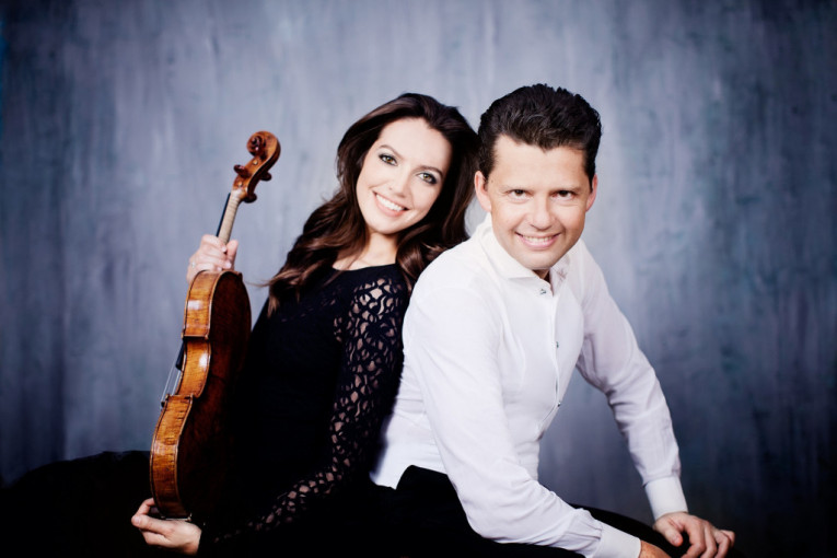 Svetska zvezda klasične muzike uskoro na Kolarcu: Julijan Rahlin nastupa sa suprugom Sarom Mekelrevi