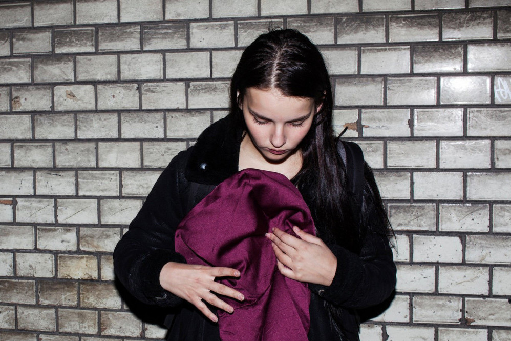 Horor u Pirotu: Muškarac (68) napastvovao devojčicu (10) u blizini kasarne!