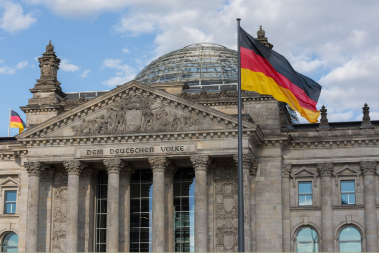 Dobre vesti iz Nemačke: Poznato kada se ukida izolacija zbog korone