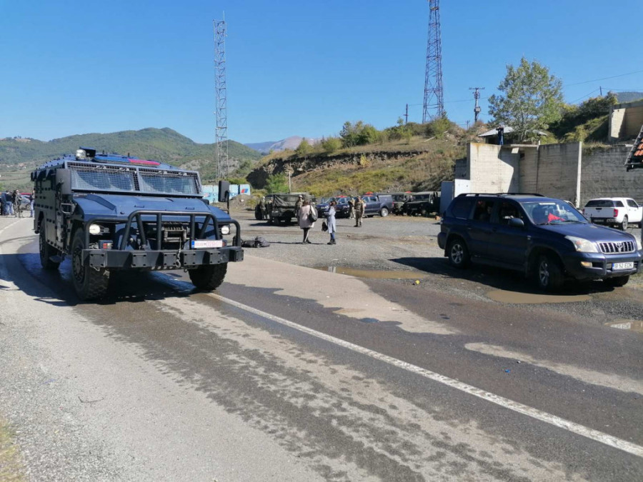 24sedam sa Srbima na "oslobođenom Jarinju": "Da prospem vodu za njima, da se nikad ne vrate" (FOTO/VIDEO)