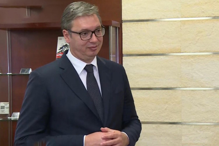Vučić se danas sastaje sa delegacijom MMF-a: Ključni razgovori o finansijama Srbije!