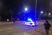 Automobil udario u više vozila, usmrtio ženu i zakucao se u drvo: Karambol na parkingu u Beogradu