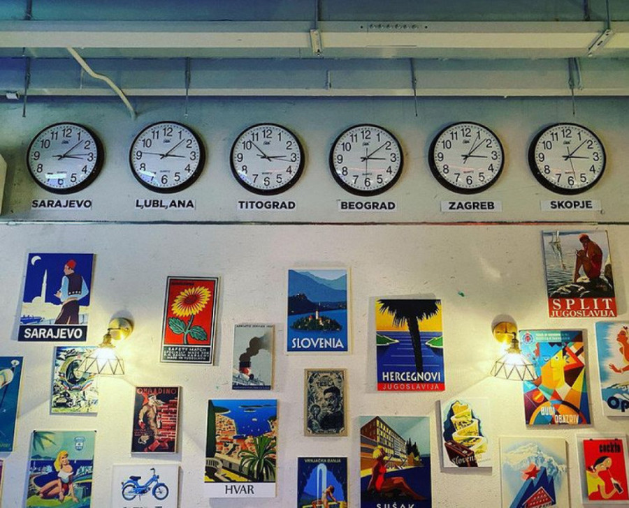 Kako su dva Srbina napravila 80 kvadrata Jugoslavije u centru Šangaja: Kinezi "odlepili" za pljeskavicama i ćevapima! (FOTO)