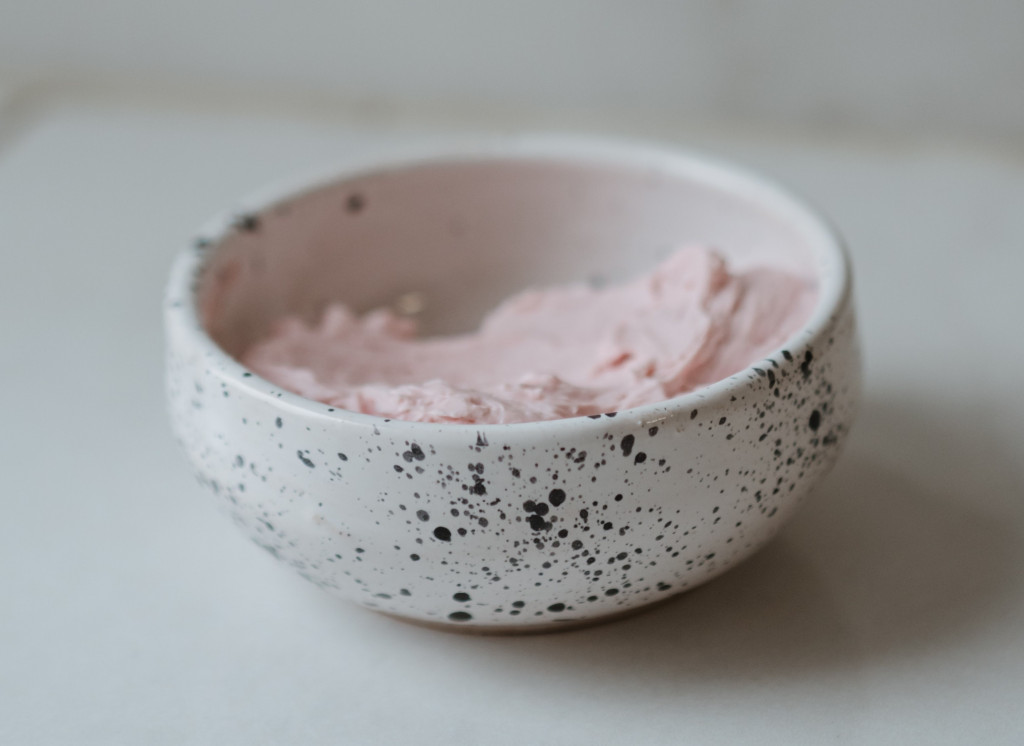 Domaća maska za lice od tri šljive obrisaće vam bore i vratiti mladalački izgled