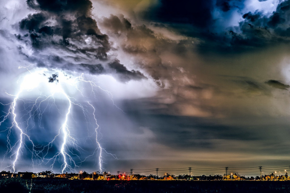 Oglasio se RHMZ: Tačno u ovo vreme počinje snažno nevreme u Srbiji!