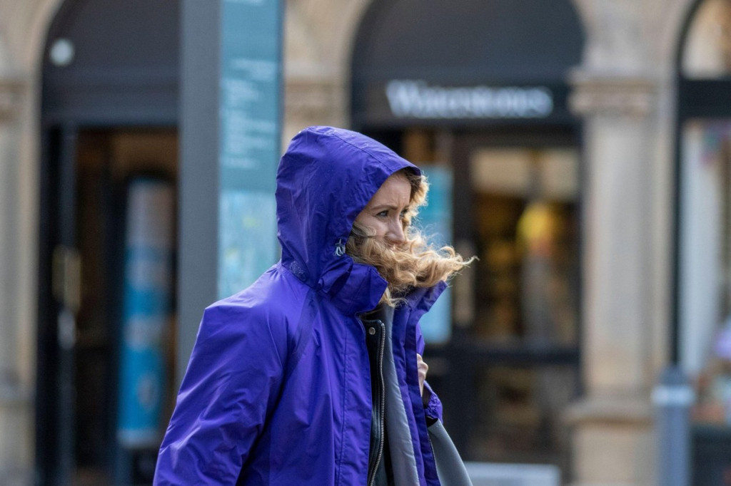 Meteo-alarmi se usijali! Čeka nas ekstremno hladan i maglovit vikend, a ljudi sa ovim oboljenjima neka se posebno pričuvaju