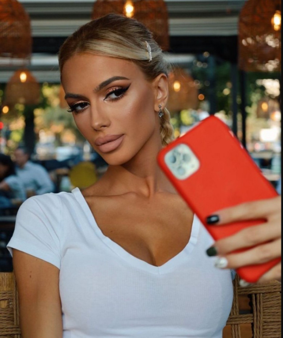 Rešila da stane na put sajber nasilju! Sara TKD progovorila o progonitelju: Reč je o majci jedne učesnice rijalitija (VIDEO)