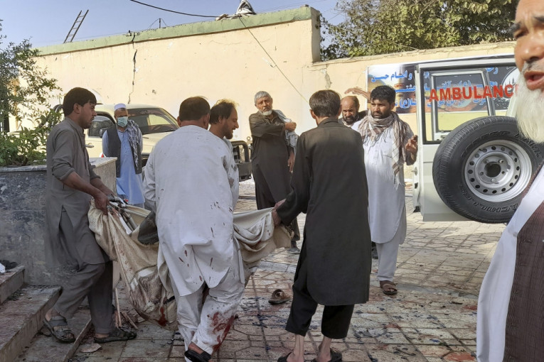 Islamska država preuzela odgovornost za napad na džamiju u Avganistanu: Eksplozija tokom molitve