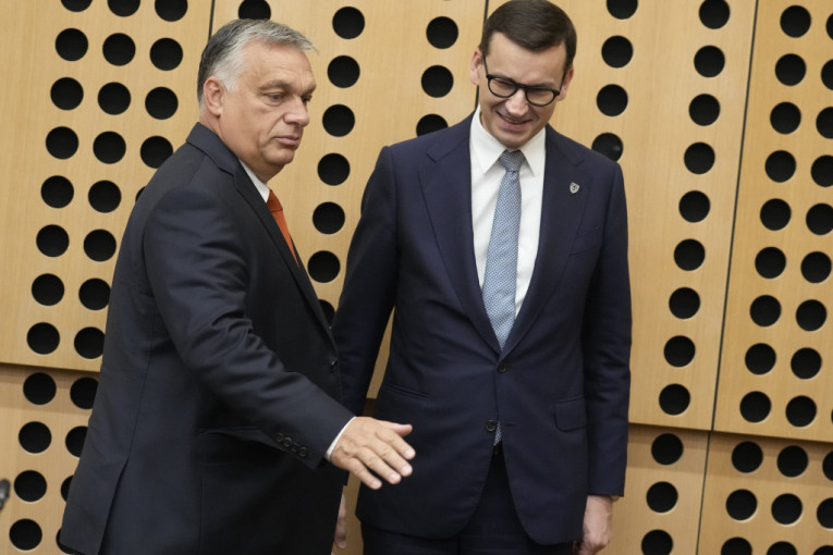 Orban stao uz Poljsku: Podržao rezoluciju Ustavnog suda kojoj se protivi EU