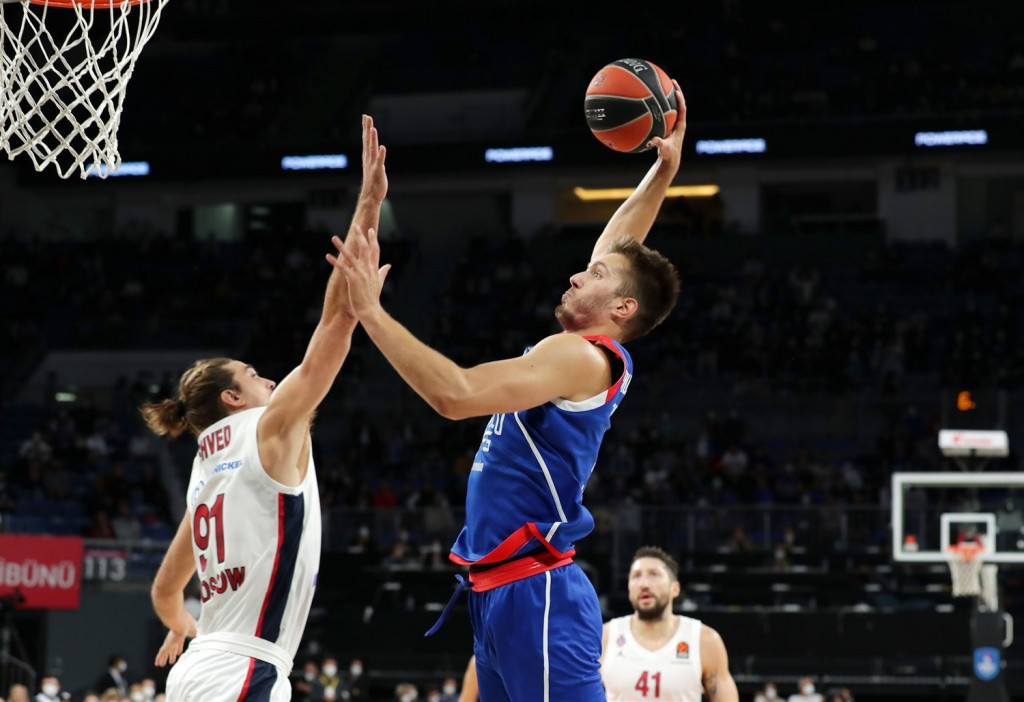 Deca Beograda: Filip Petrušev - da li će se mladi srpski reprezentativac u dresu crveno-belih vratiti u "košarkašku orbitu"?