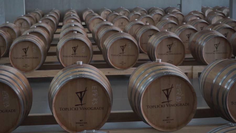 Jedno ime, dve duše: Vina iz topličkog čuda "greju“ čak i Kineze (VIDEO)