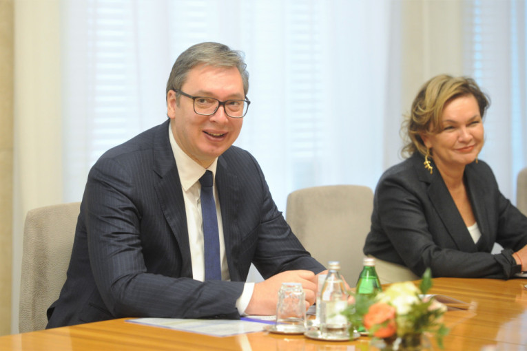 Susret sa prijateljima: Predsednik Vučić poželeo dobrodošlicu nesvrstanim zemljama (FOTO)