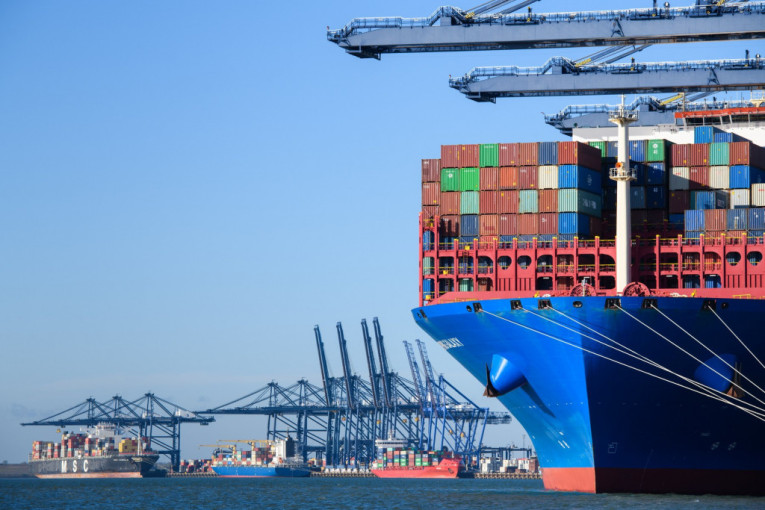 Svetska špediterska kriza: Globalizacija uzvraća udarac - Amerika na kolenima