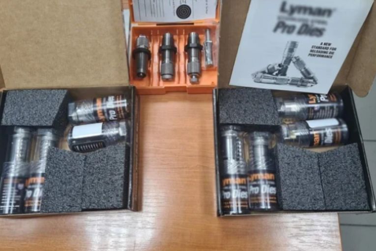 Carinici zaplenili setove za punjenje bojeve municije: Prijava protiv Albanca