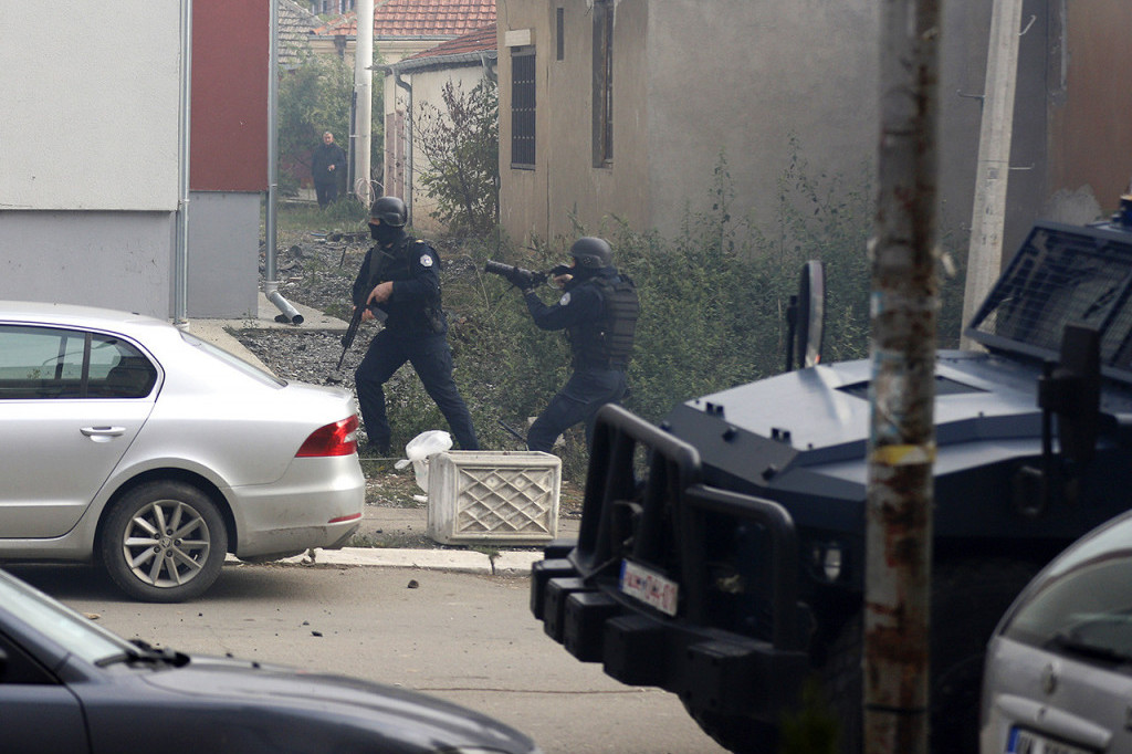 Kosovska policija opet uznemirava Srbe! Pretresali kuću u selu Šilovo, tražili oružje!
