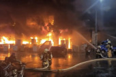 Požar progutao pola zgrade na Tajvanu: Izbio dok su ljudi spavali, stradalo ih 25 ! (VIDEO/FOTO)