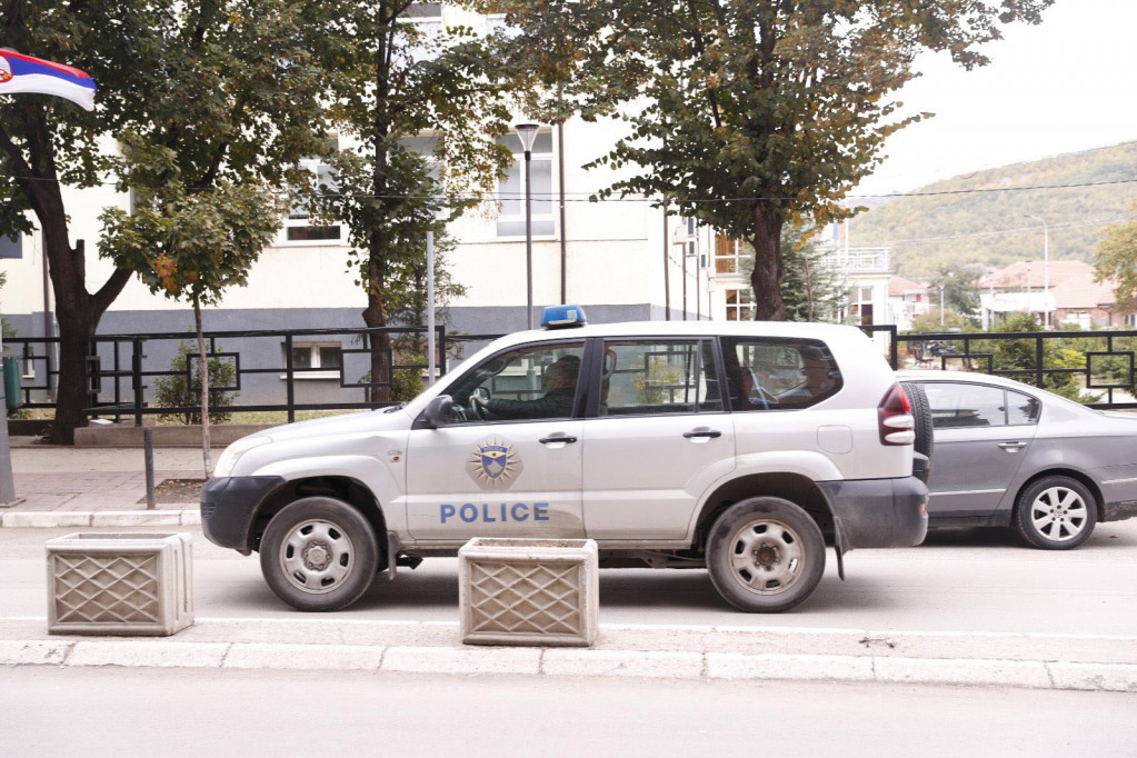 Kosovska policija od jutros Srbima šalje SMS poruke sa pozivom za preregistraciju na RKS tablice