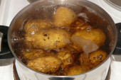 Nemojte da bacate vodu od krompira, iskoristite je da poboljšate ukus jelima