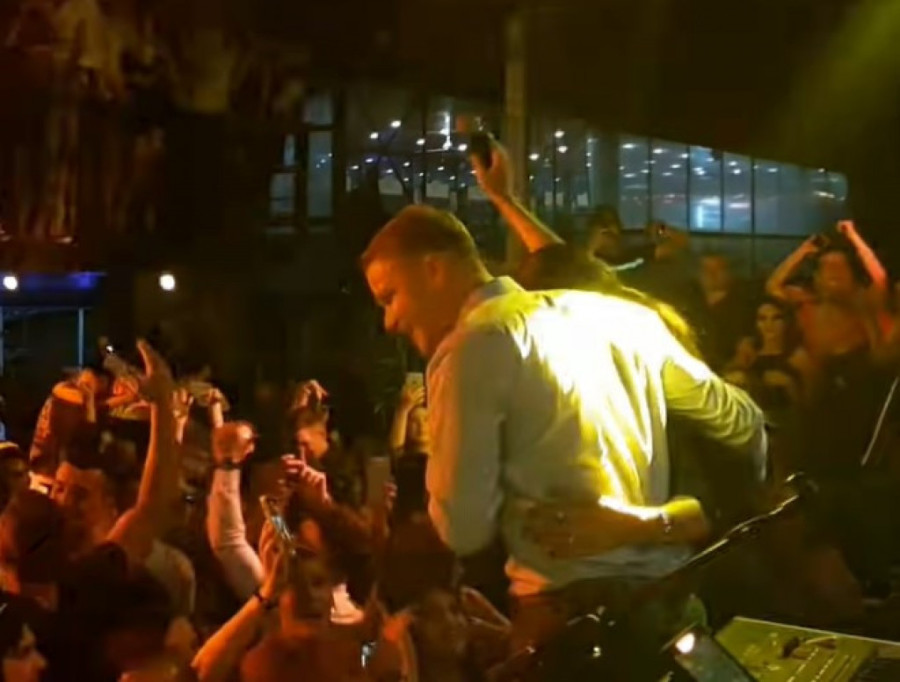 Tanja Savić ponovo sa političarem? Oprostila mu, a on odmah poslao vozača po nju!