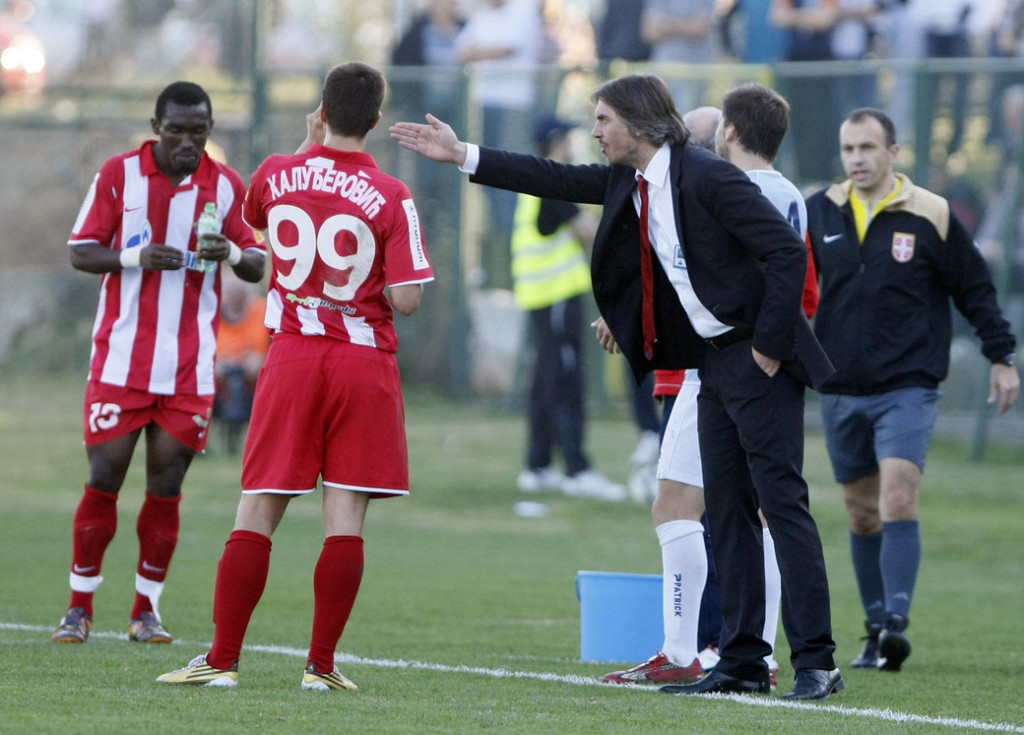 Nekadašnji fudbaler i trener Zvezde o duelima s Mijatovićem i pobedi protiv najjačeg Partizan u njegovoj istoriji: Živeli smo za derbi!