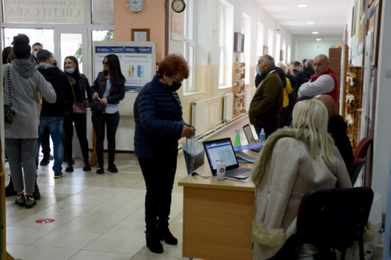 Završeni izbori na KiM: Ubedljiva pobeda Srpske liste u Severnoj Mitrovici! (FOTO)