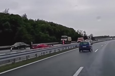 Drama na auto-putu: Poslanik i njegov vozač doživeli saobraćajnu nesreću!