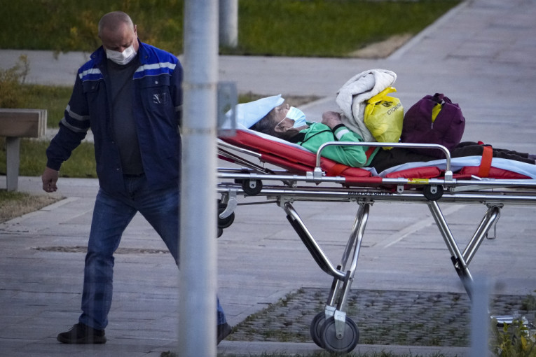 Rusija ponovo obara crne rekorde: Više od 34.300 novozaraženih i 997 umrlih