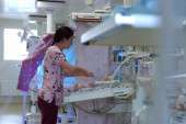 Telo bebe greškom stavili u veš-mašinu! Neviđeni skandal u bolnici u Peći