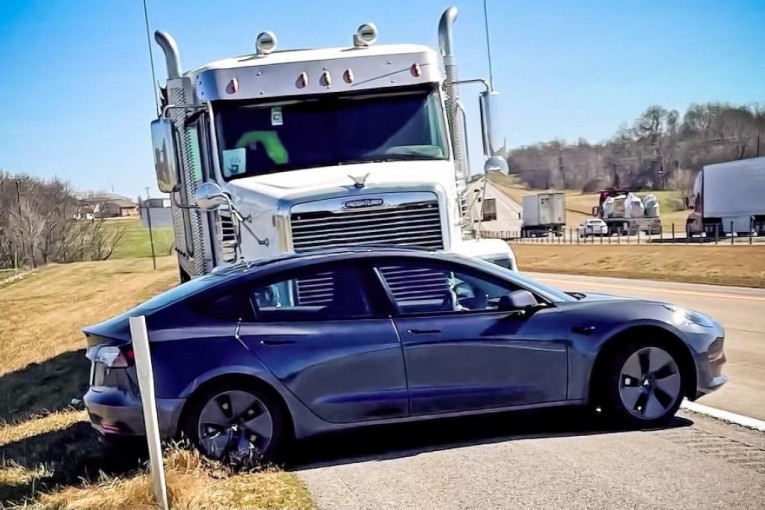Tesla autopilot izazvao tešku nesreću sa smrtnim ishodom: U toku je istraga