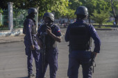 Horor! Pucali na premijera Haitija: Ovako su ga telohranitelji izvukli iz pucnjave (VIDEO)