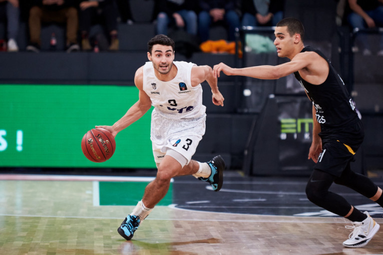 Partizan silan na startu Evrokupa! Crno-bela šuterska klinika u Hamburgu