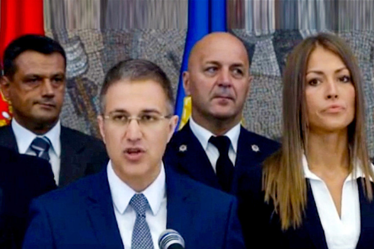 Novi detalji istrage: Dijana zataškavala četiri ubistva, pa organizovala hapšenje "škaljaraca"?